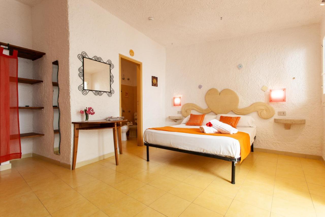 L'Oasi Villaggio Albergo Φαβινιάνα Εξωτερικό φωτογραφία