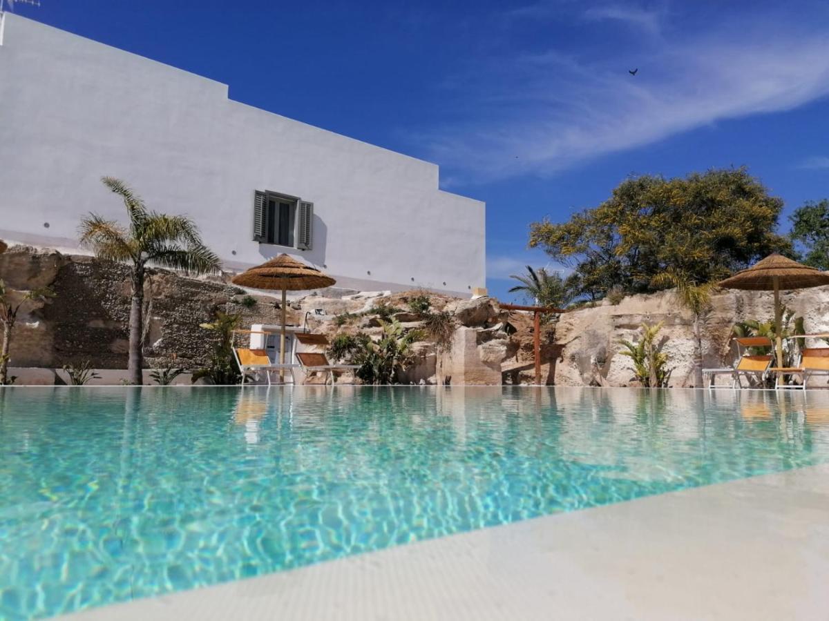 L'Oasi Villaggio Albergo Φαβινιάνα Εξωτερικό φωτογραφία