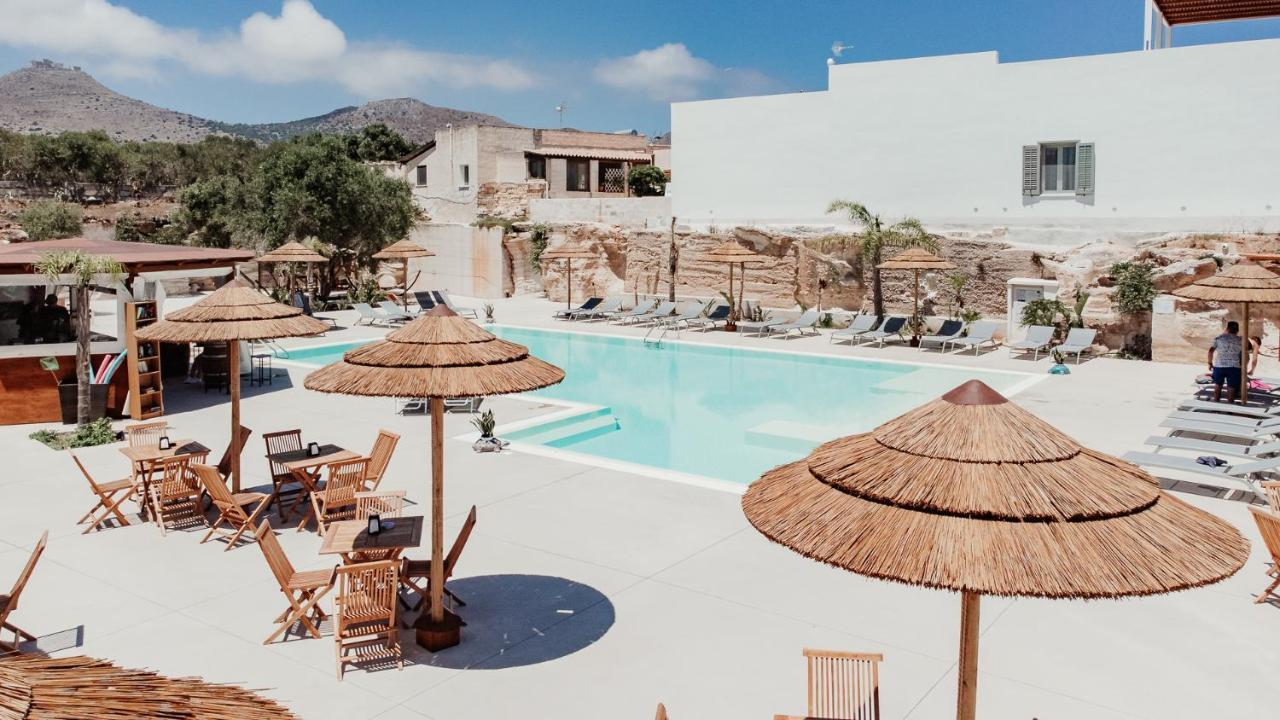 L'Oasi Villaggio Albergo Φαβινιάνα Εξωτερικό φωτογραφία