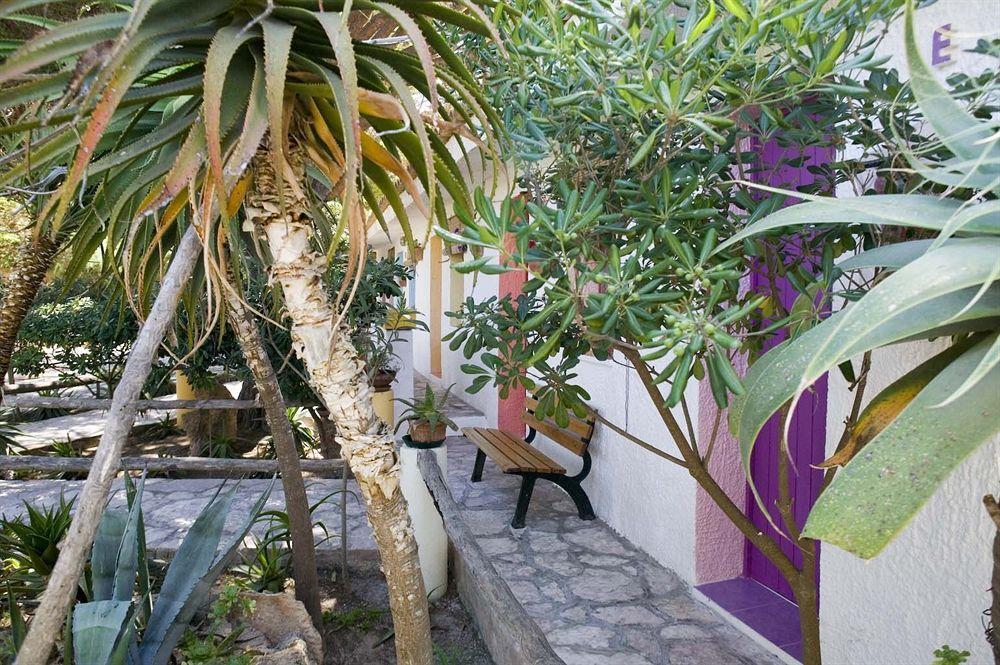 L'Oasi Villaggio Albergo Φαβινιάνα Εξωτερικό φωτογραφία